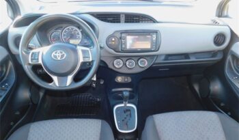 Pre-Owned 2017 Toyota Yaris L 5D Hatchback FWD full