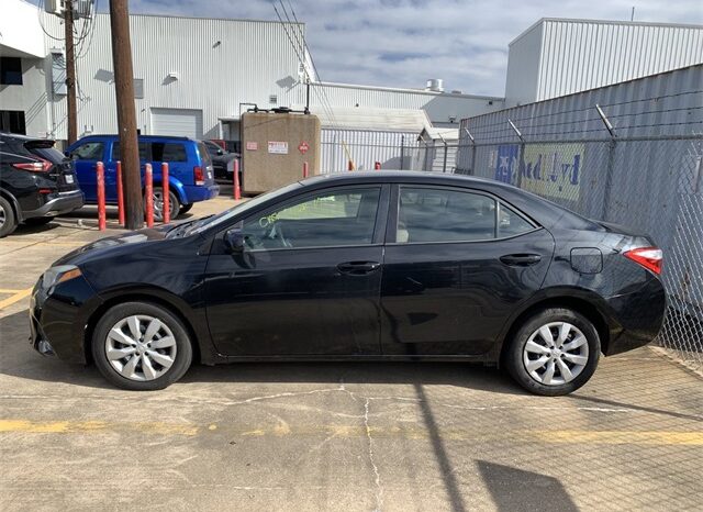 Pre-Owned 2015 Toyota Corolla LE 4D Sedan FWD full