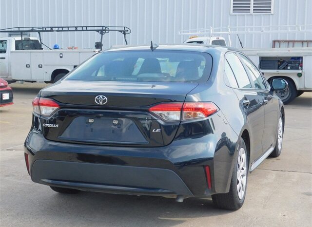 Pre-Owned 2021 Toyota Corolla LE 4D Sedan FWD full