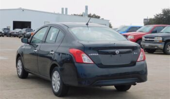 Pre-Owned 2018 Nissan Versa 1.6 SV 4D Sedan FWD full