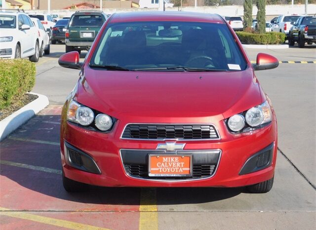 Pre-Owned 2014 Chevrolet Sonic LT 4D Hatchback FWD full