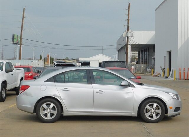 Pre-Owned 2014 Chevrolet Cruze 1LT 4D Sedan FWD full