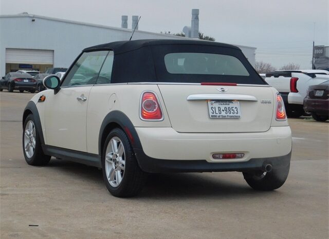 Pre-Owned 2013 MINI Cooper Base 2D Convertible FWD full