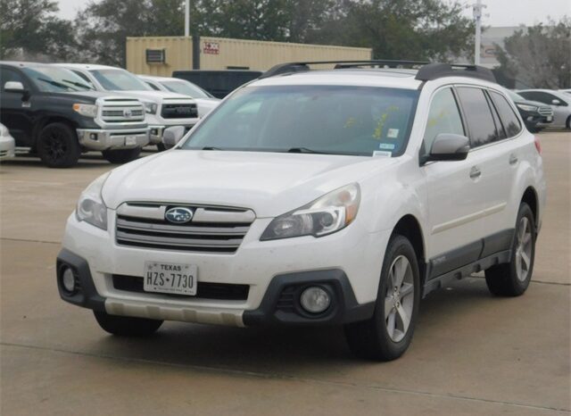 Used 2014 Subaru Outback 2.5i Limited with VIN 4S4BRCPC3E3207581 for sale in Houston, TX