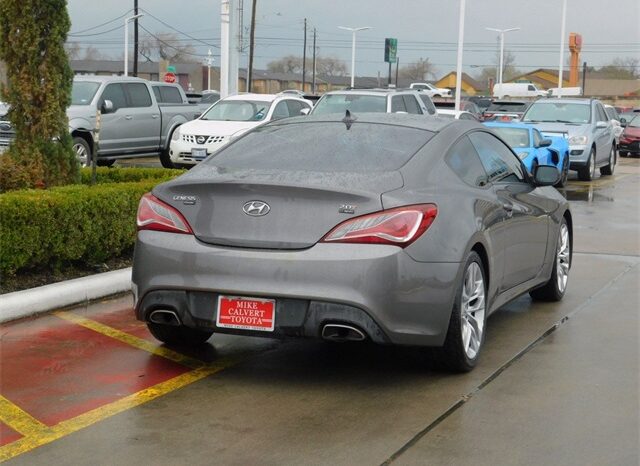 Pre-Owned 2013 Hyundai Genesis Coupe 2.0T R-Spec 2D Coupe RWD full