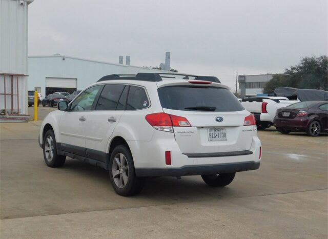 Pre-Owned 2014 Subaru Outback 2.5i 4D Sport Utility AWD full