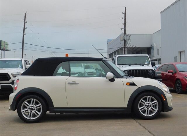 Pre-Owned 2013 MINI Cooper Base 2D Convertible FWD full