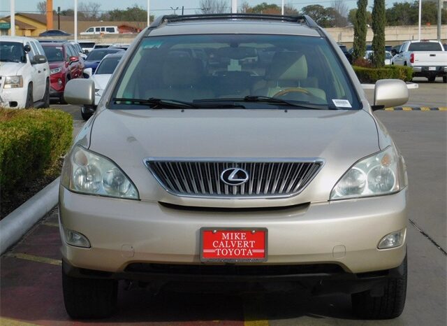 Pre-Owned 2004 Lexus RX 330 4D Sport Utility FWD full