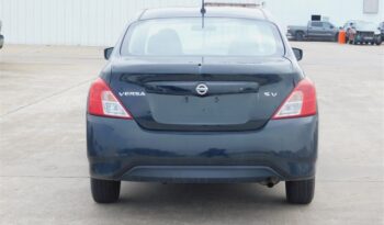 Pre-Owned 2018 Nissan Versa 1.6 SV 4D Sedan FWD full