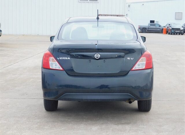 Pre-Owned 2018 Nissan Versa 1.6 SV 4D Sedan FWD full