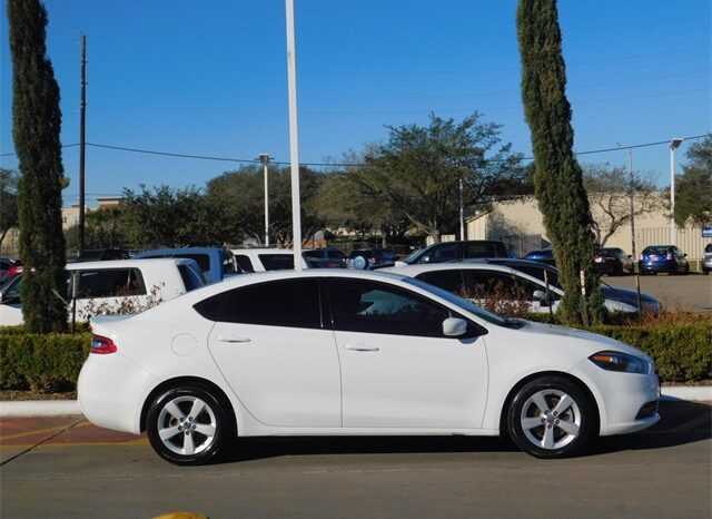 Pre-Owned 2015 Dodge Dart SXT 4D Sedan FWD full