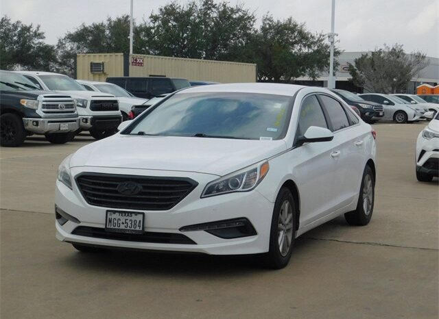 Used 2015 Hyundai Sonata SE with VIN 5NPE24AF9FH036453 for sale in Houston, TX