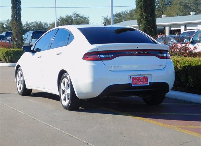 Pre-Owned 2015 Dodge Dart SXT 4D Sedan FWD full