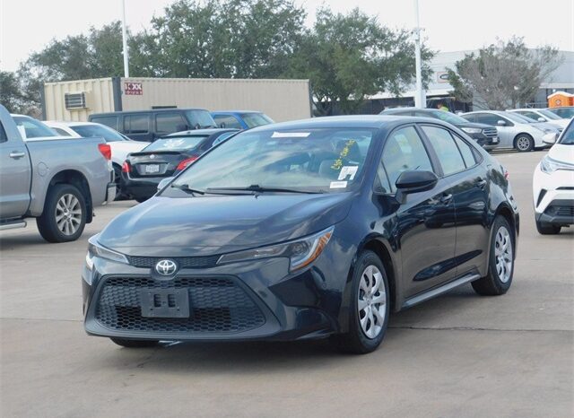 Used 2021 Toyota Corolla LE with VIN 5YFEPMAE1MP206488 for sale in Houston, TX