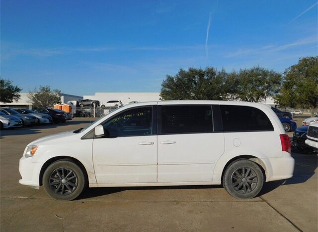 Pre-Owned 2016 Dodge Grand Caravan SE 4D Passenger Van FWD full