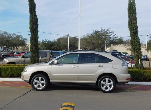 Pre-Owned 2004 Lexus RX 330 4D Sport Utility FWD full