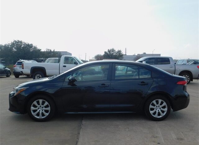 Pre-Owned 2021 Toyota Corolla LE 4D Sedan FWD full