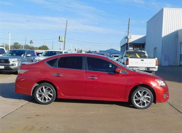 Pre-Owned 2013 Nissan Sentra SR 4D Sedan FWD full