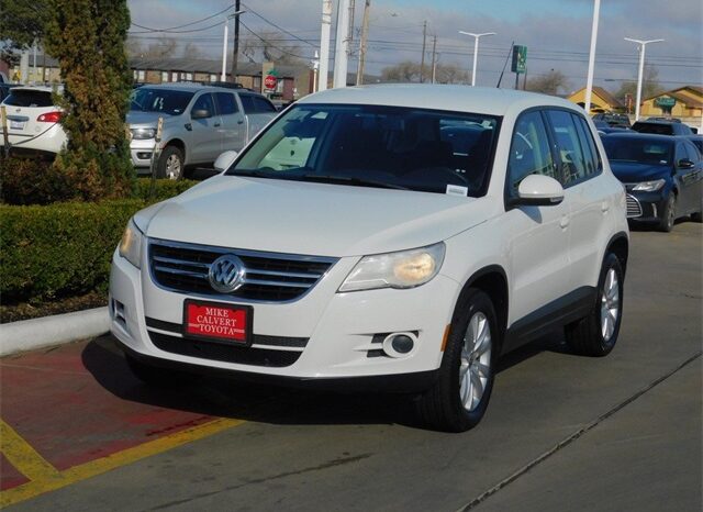 Used 2009 Volkswagen Tiguan SEL with VIN WVGAV75N09W504430 for sale in Houston, TX