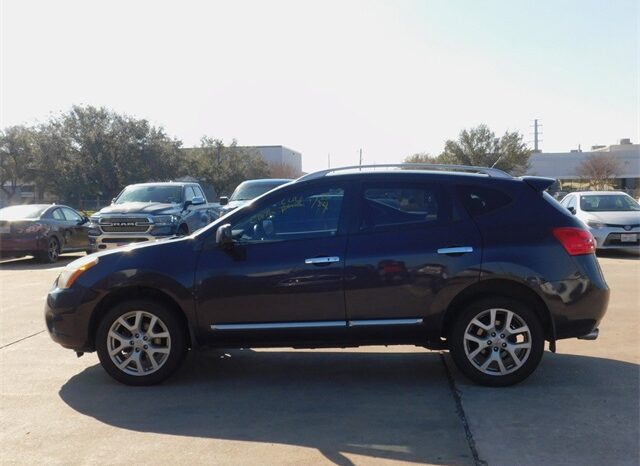 Pre-Owned 2012 Nissan Rogue SL 4D Sport Utility FWD full