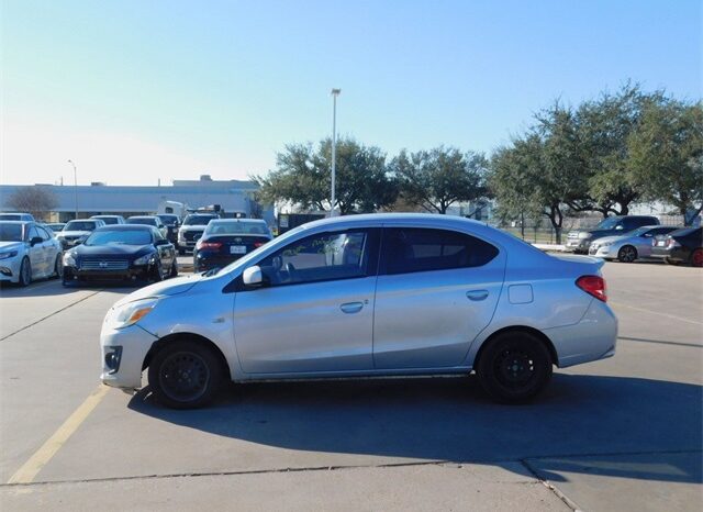 Pre-Owned 2017 Mitsubishi Mirage G4 ES 4D Sedan FWD full