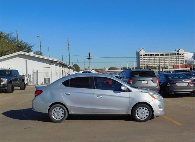 Pre-Owned 2017 Mitsubishi Mirage G4 ES 4D Sedan FWD full