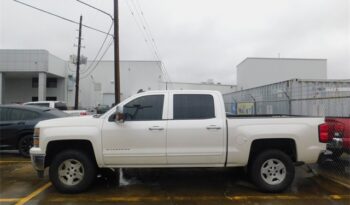 Pre-Owned 2015 Chevrolet Silverado 1500 LT 4D Crew Cab RWD full