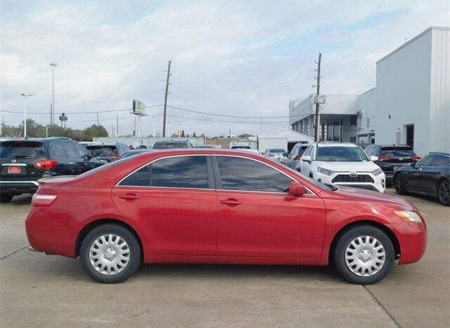 Pre-Owned 2009 Toyota Camry LE 4D Sedan FWD full