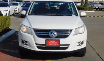 Pre-Owned 2009 Volkswagen Tiguan SEL 4D Sport Utility FWD full