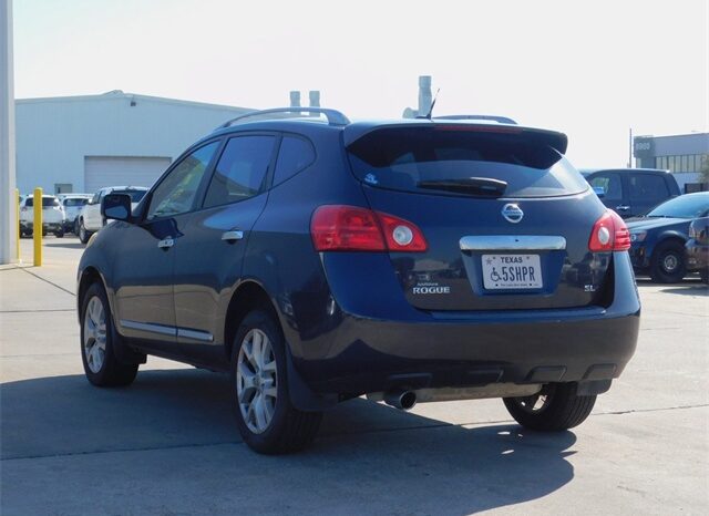 Pre-Owned 2012 Nissan Rogue SL 4D Sport Utility FWD full