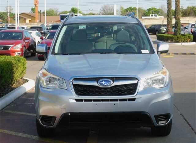 Pre-Owned 2015 Subaru Forester 2.5i Premium 4D Sport Utility AWD full