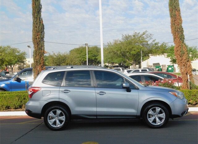 Pre-Owned 2015 Subaru Forester 2.5i Premium 4D Sport Utility AWD full